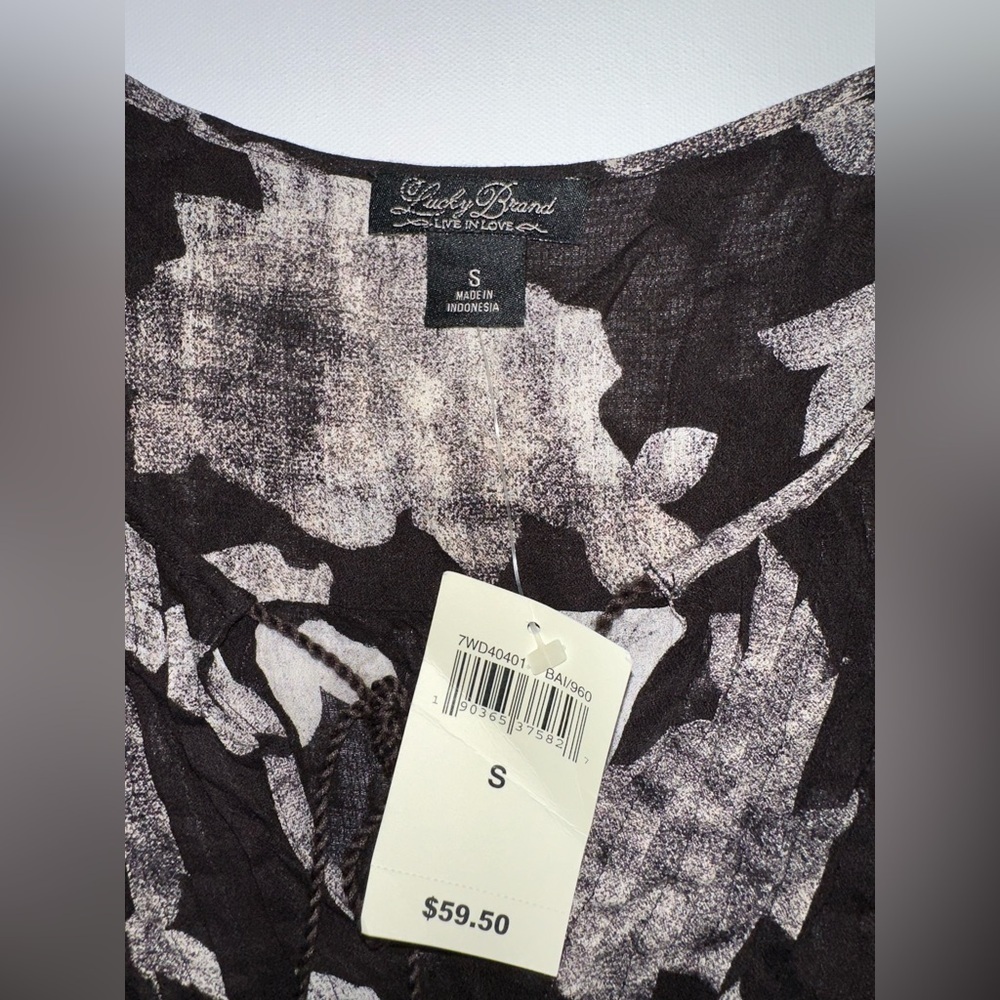 NWT Lucky Brand Women’s S Viscose Black Floral Boho Pintuck Tassel Tie Blouse - Picture 4 of 9